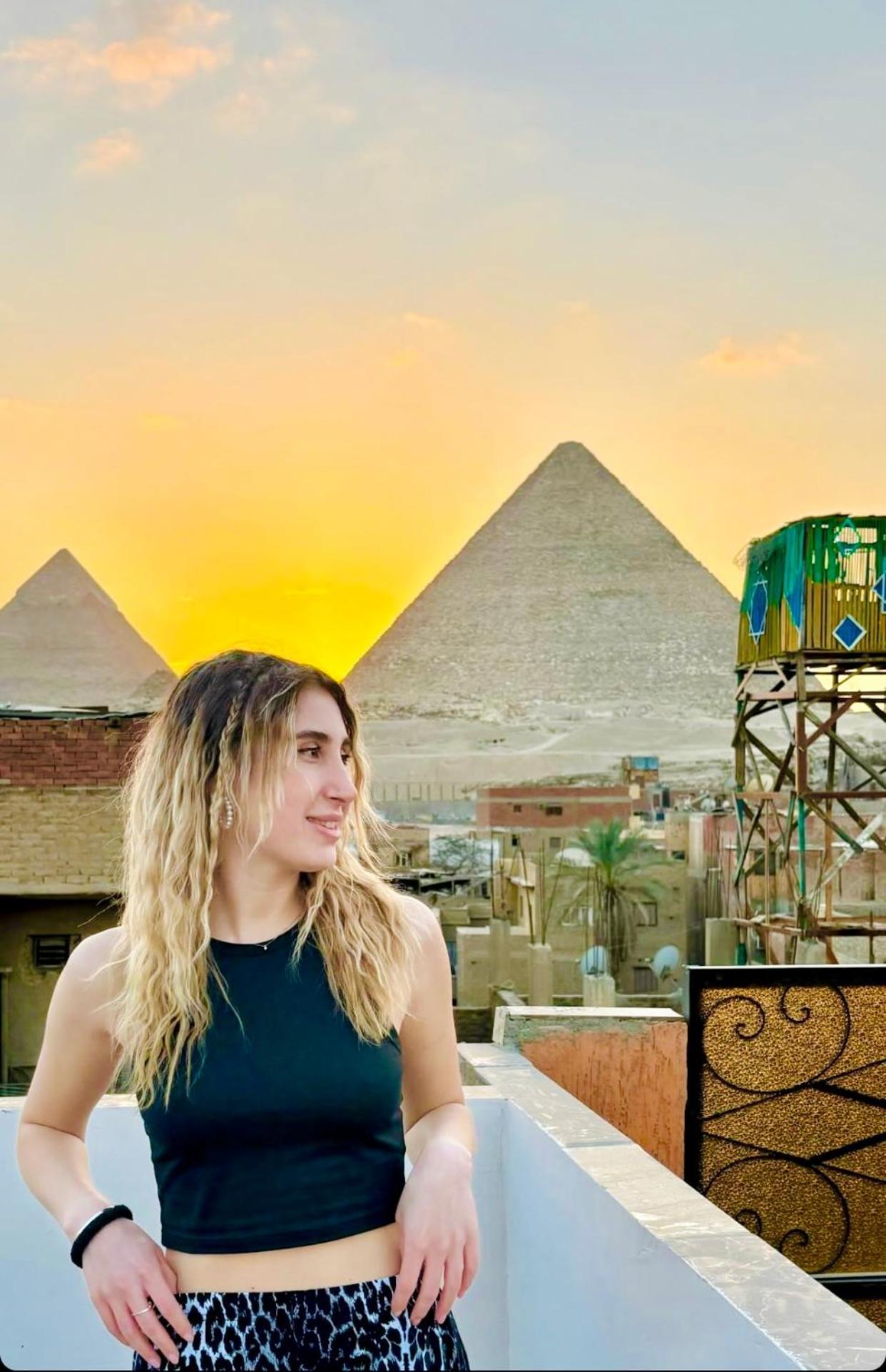 Horus Pyramids View * Kairo