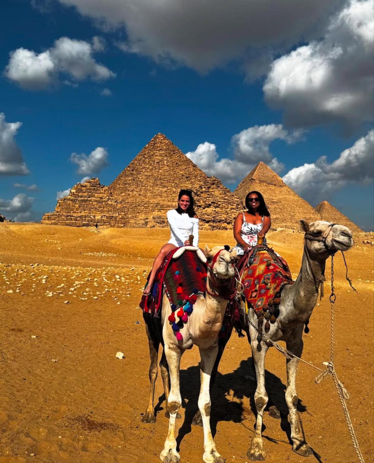 Horus Pyramids View * Kairo
